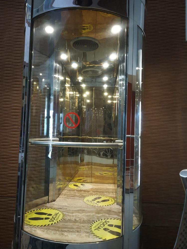 Royal Orchid Central Kireeti Hampi, Hospet Exterior photo