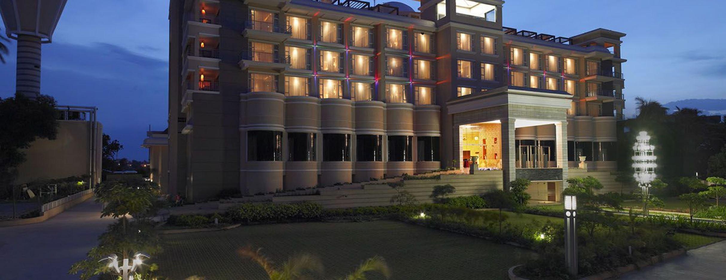 Royal Orchid Central Kireeti Hampi, Hospet Exterior photo