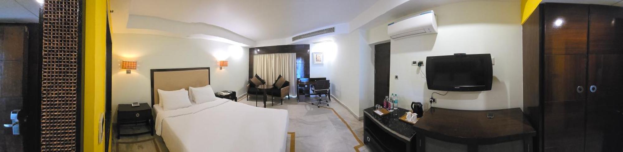 Royal Orchid Central Kireeti Hampi, Hospet Exterior photo