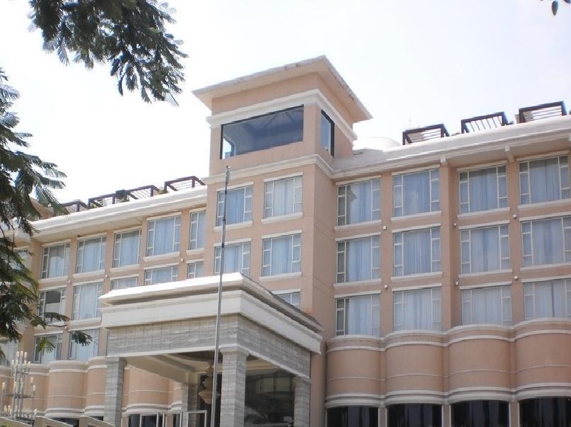 Royal Orchid Central Kireeti Hampi, Hospet Exterior photo