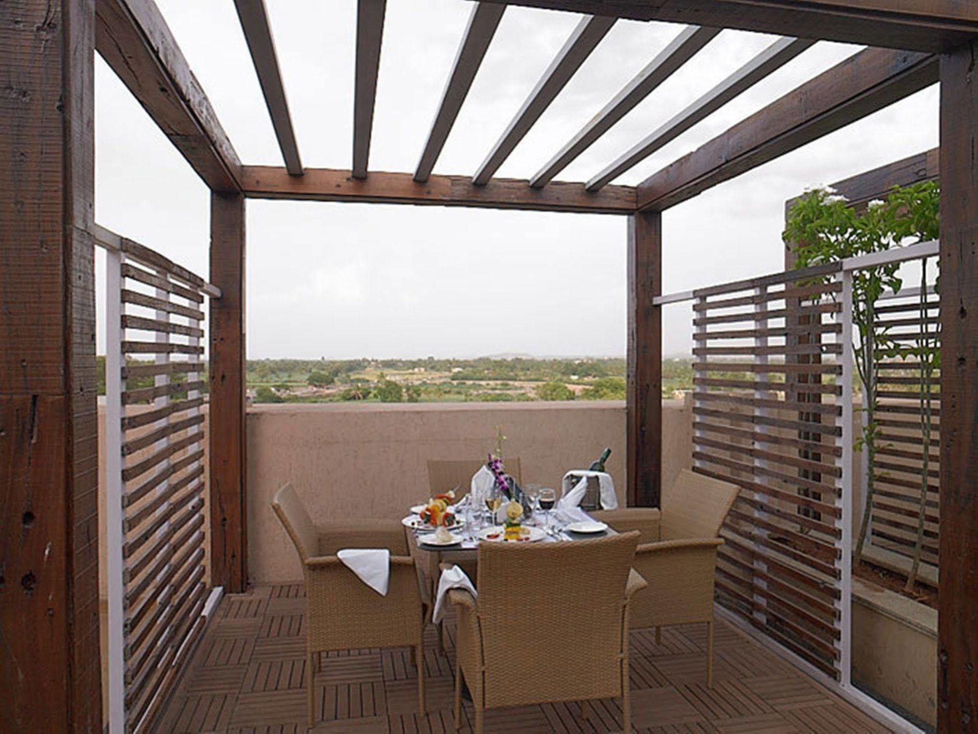 Royal Orchid Central Kireeti Hampi, Hospet Exterior photo