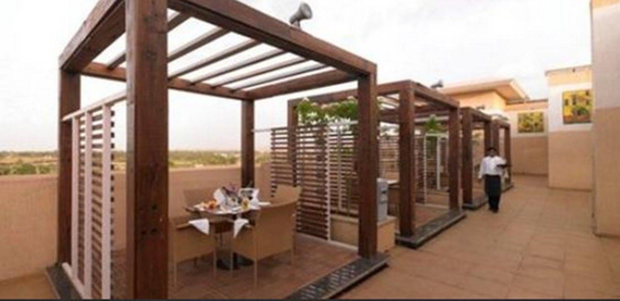 Royal Orchid Central Kireeti Hampi, Hospet Exterior photo