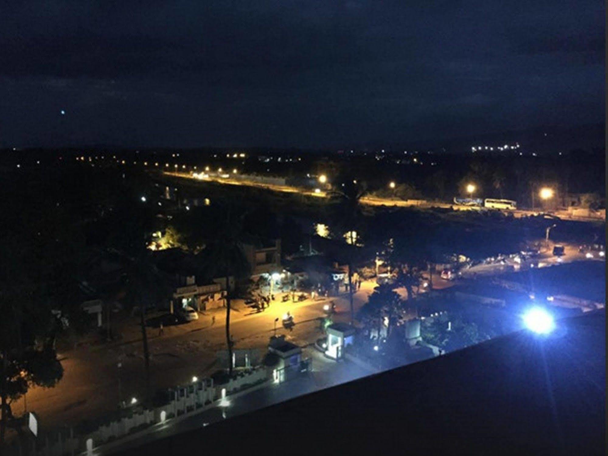 Royal Orchid Central Kireeti Hampi, Hospet Exterior photo